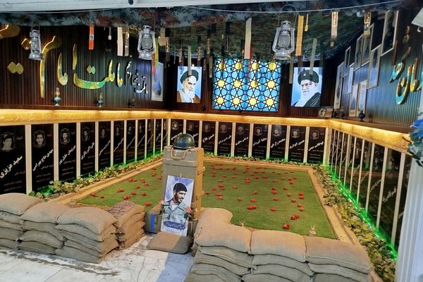 مراسم ارتحال امام خمینی (ره) در اداره آموزش و پرورش ناحیه دو شهرری 