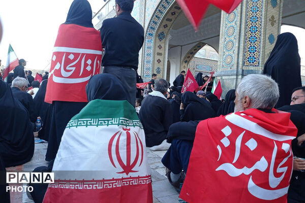 مشهد در سوگ؛ بدرقه باشکوه رهبر شهید انقلاب در جوار بارگاه رضوی/۲