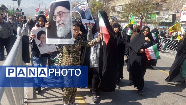 حضور پرشور و کوبنده مردم مشهد در راهپیمایی روز قدس