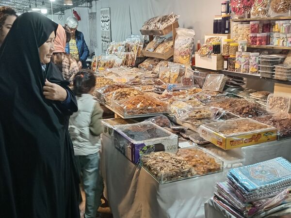 نمایشگاه صنایع دستی در محله طلاب مشهد