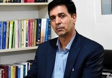 به تدریس شاهنامه در مدارس توجه شود