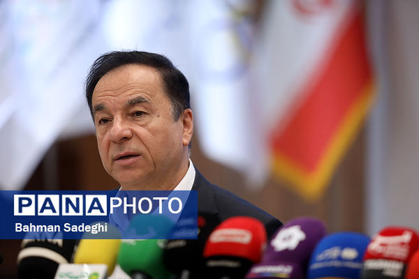 نشست خبری مربی تیم ملی والیبال