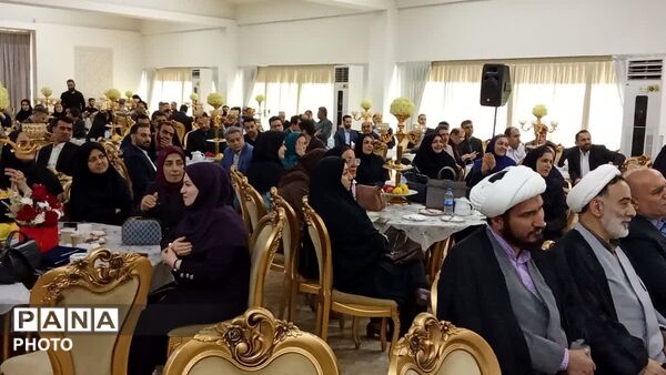 همایش گرامیداشت مقام معلم در نوشهر 