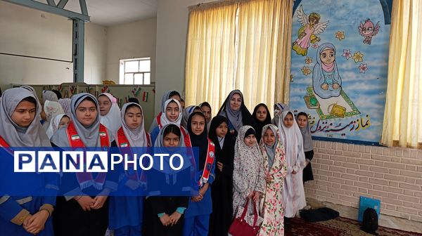 نماز مهمترین اولویت در مسائل تربیتی مدرسه