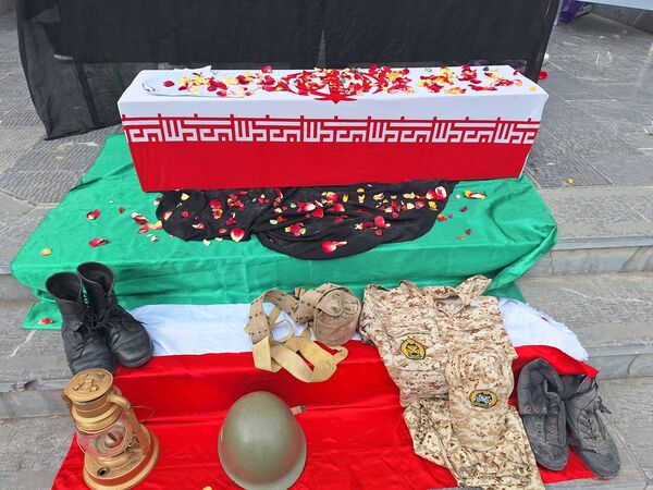 آماده‌سازی فضای مدارس شهرستان برای استقبال از پیکر مطهر شهید گمنام 