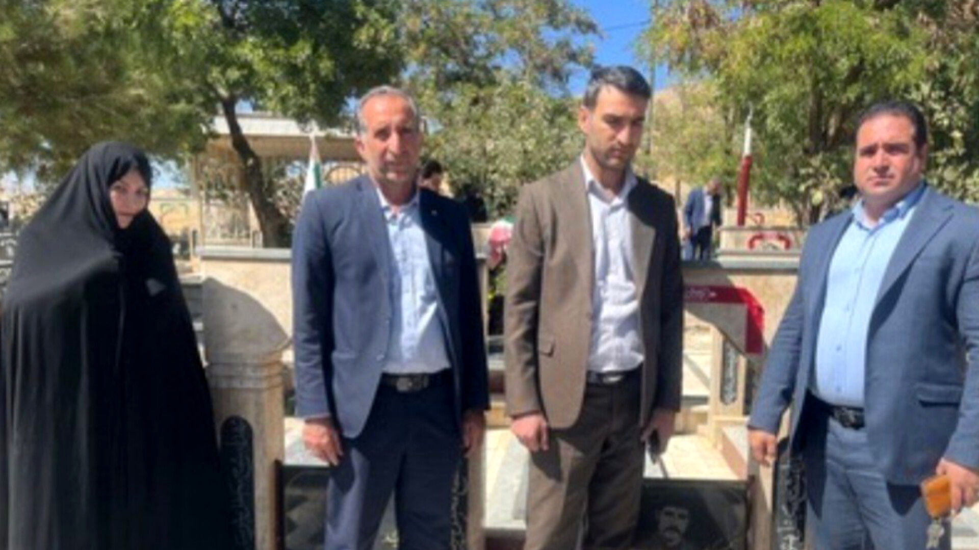 غبارروبی گلزار شهدای نورآباد لرستان؛ پیمان دوباره با آرمان‌های ایثار و مقاومت