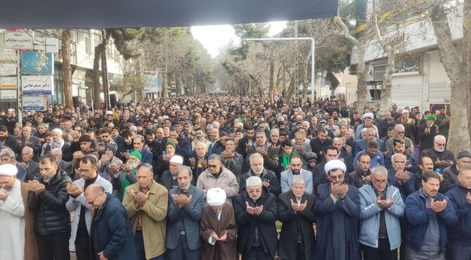  نماز عید فطر در اسفراین