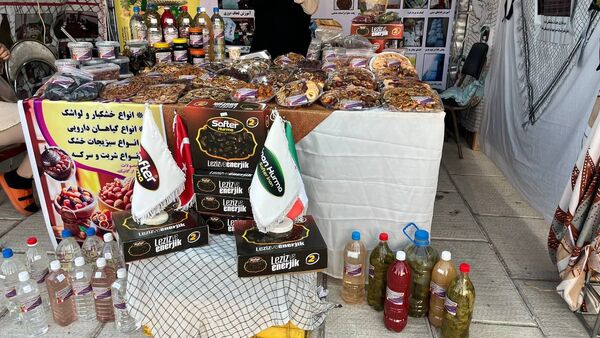 نمایشگاه «شکوه هجرت» و «طلایه داران اقتصاد ملی»