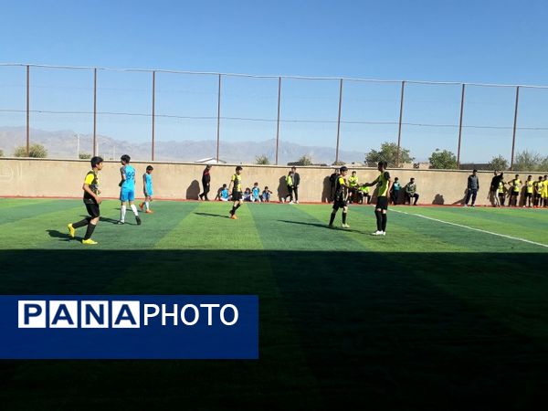 برگزاری مسابقات فوتبال به مناسبت ایام فاطمیه در خلیل آباد 