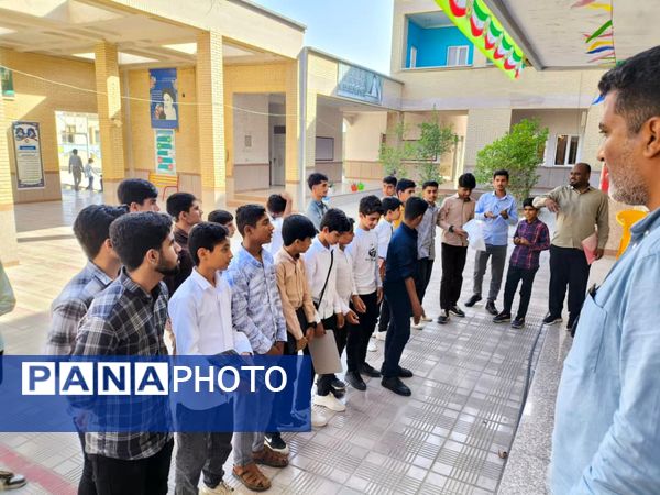 اعزام دانش‌‌آموزان سندرک به مسابقات استانی قرآن، عترت و نماز