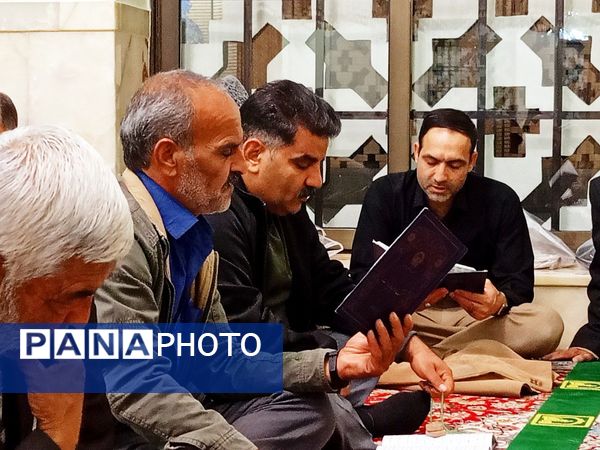 قرائت دعای کمیل در کاشمر