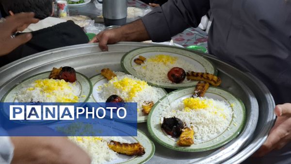 افطار دوستانه دبیرستان ملاصدرا؛ لحظاتی به یادماندنی برای دانش‌آموزان