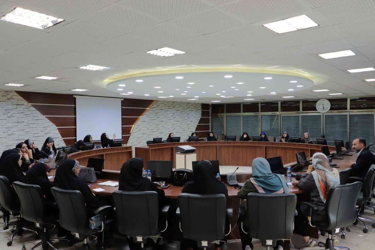 اتحاد بانوان خبرنگار تبریز برای پشتیبانی رسانه‌ای از حافظان امنیت