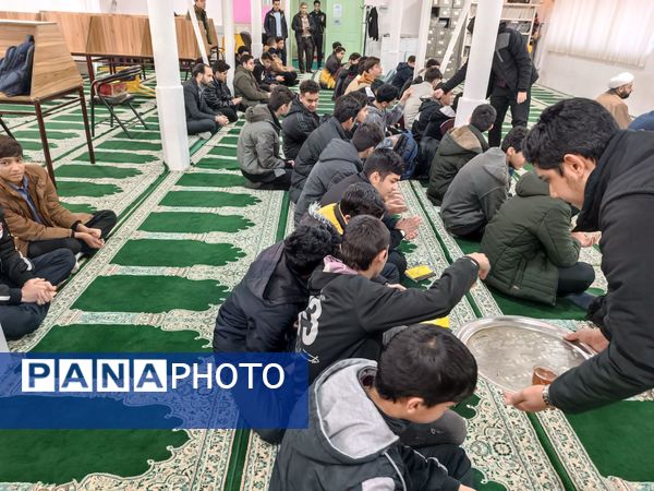 جشن ولادت باسعادت حضرت مهدی (ع) در دبیرستان نمونه آیت‌الله خامنه‌ای