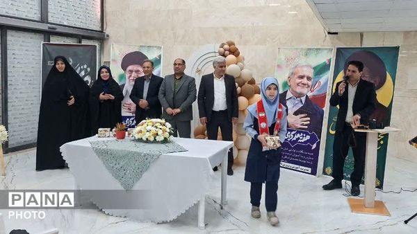 گرامیداشت هفته معلم در اداره آموزش و پرورش ناحیه۶ مشهد