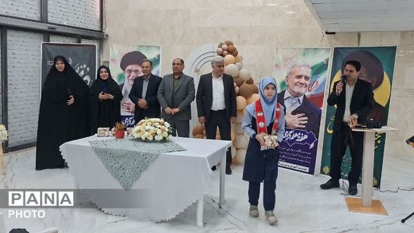 گرامیداشت هفته معلم در اداره آموزش و پرورش ناحیه۶ مشهد