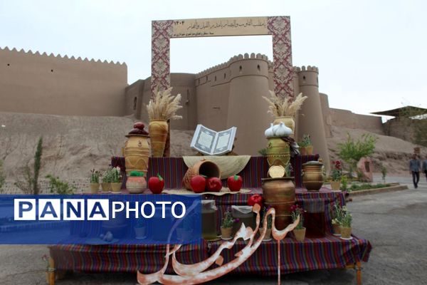 ارگ باران زده و بویِ نم کوچه‌های کاهگلی