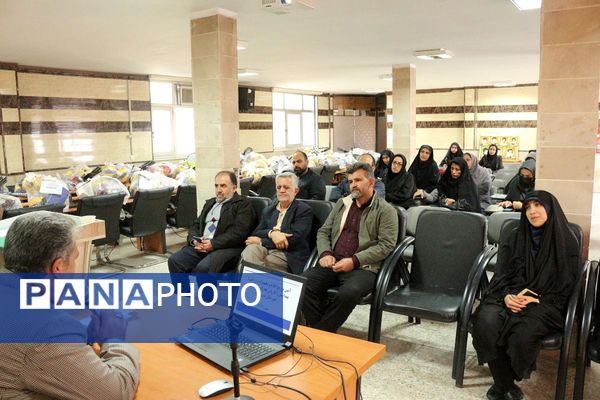 کاروان فجر در مدارس؛ از توزیع تجهیزات ورزشی تا بسته‌های بهداشتی با حضور مدیر آموزش‌و‌پرورش