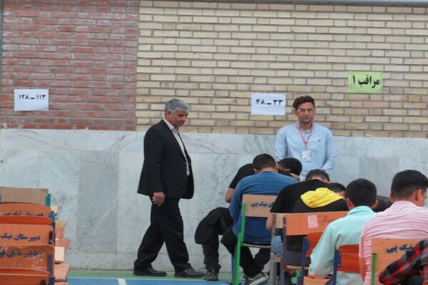 بازدید ستادی از حوزه‌های برگزاری امتحانات نهایی در شهرستان فاروج 