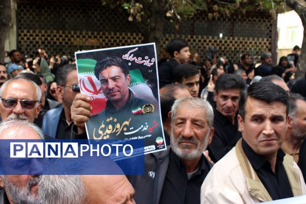 حضور پرشور مردم در آیین تشییع شهید خدمت سرهنگ دوم بهروز قدیمی در ابهر 