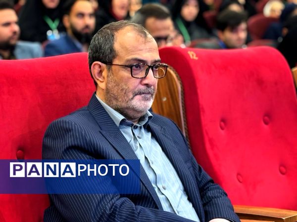 آیین اختتامیه اولین همایش مدار معلمی در آمل