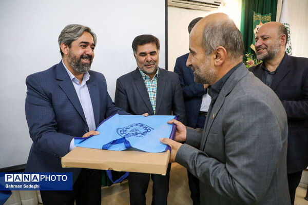 آیین تجلیل از خبرنگاران پانای استان همدان