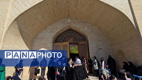 باغ دولت آباد یزد میزبان هنرنمایی دانش‌آموزان ناحیه یک در جشنواره «فردا»