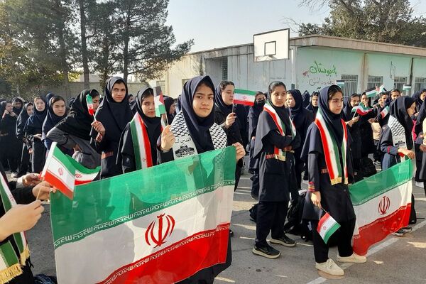 نواخته شدن زنگ مقاومت در متوسطه زکیه
