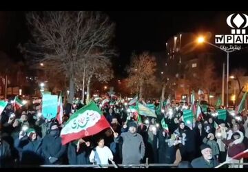 تجمع مردم بیجار در بیعت با رهبر انقلاب در سال نو