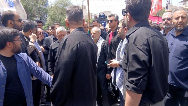 تشییع پیکر مطهر شهید سردار محمد کاظمی و تعدادی از شهدای جنگ تحمیلی در مشهد