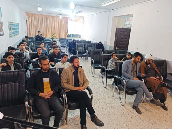  جلسه توجیهی دانش‌آموزان برگزیده مسابقات قرآن و عترت شهرستان باخرز