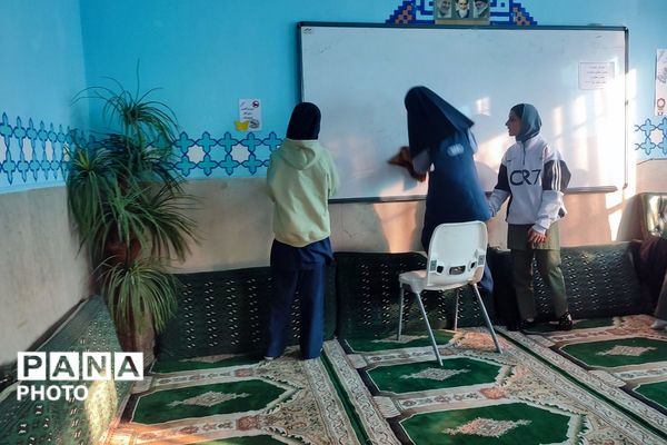 آیین غبارروبی نمازخانه مدرسه شهید معظم همزمان با حلول ماه مبارک رمضان