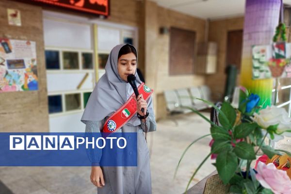 هم صدایی نسل آینده با انقلاب در مدرسه کودک مسلمان قرچک