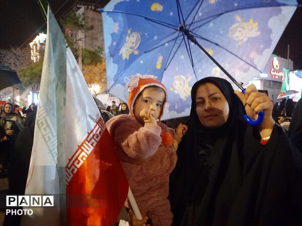اجتماع مردمی در بیست و چهارمین شب در حمایت از جبهه حق در بلوار فضل نیشابور