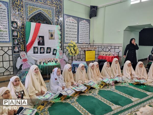 جشن تکلیف دانش آموزان پایه سوم دبستان شاهد  سجادی در امامزاده محروق 