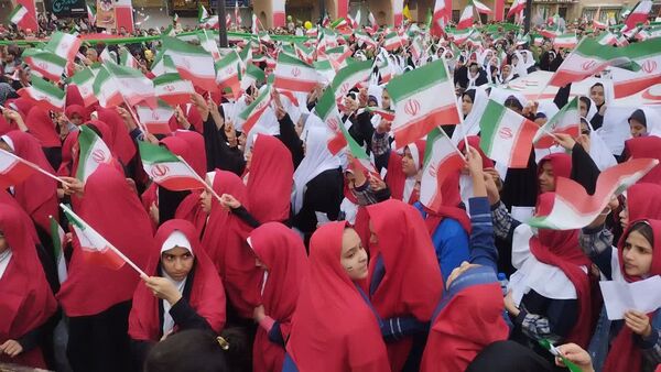 سازمان دانش‌آموزی و پانا استان یزد همه پای کار در ۲۲ بهمن