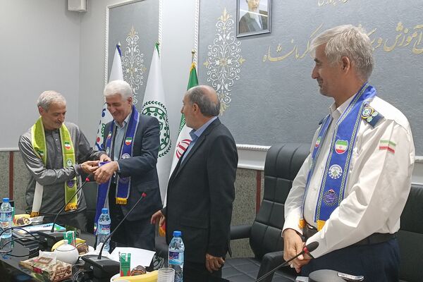 نشست هم‌اندیشی پیشکسوتان سازمان دانش‌آموزی استان کرمانشاه