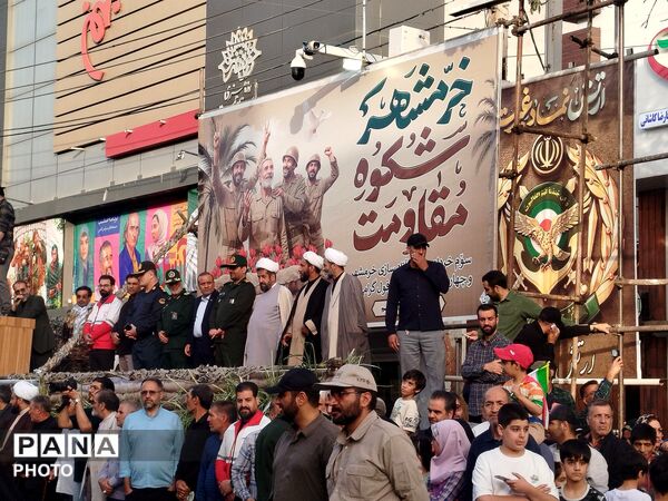 شکوه رژه امروز، از خودرو های سپاه تا شور مردم