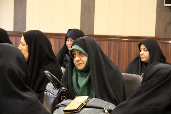برگزاری جلسه مباحث تخصصی حوزه ریاست و معاونت پشتیبانی با مدیران مدارس ابتدایی ناحیه یک شهرری