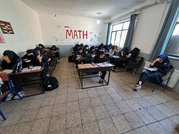 رقابت دانش آموزان سمپاد دبیرستان فرزانگان در دو روز پیاپی