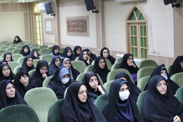 نشست تخصصی اجرای طرح نماد و لیگ جت در مدارس متوسطه ناحیه یک یزد