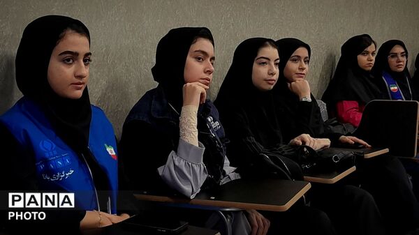 اجلاسیه مسئولان و سرشبکه‌های سازمان دانش‌آموزی استان همدان 