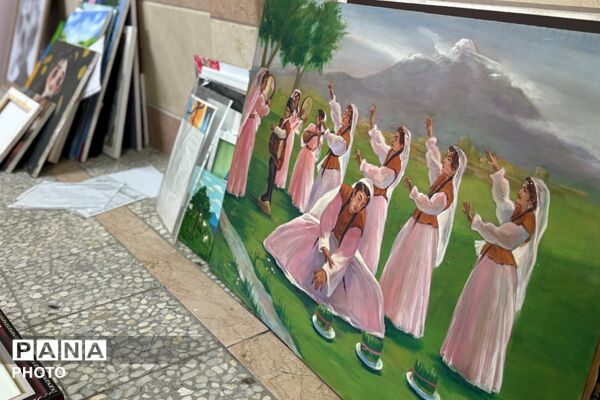داوری مرحله منطقه‌ای چهل‌وچهارمین جشنواره فرهنگی هنری فردا در اسلامشهر 