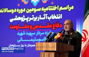 سرلشکر سلامی: از امنیت، استقلال و تاریخ‌ کشورمان قاطعانه حفاظت می‌کنیم