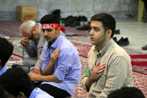 یادواره شهدای دبیرستان ماندگار امام صادق(ع) قم