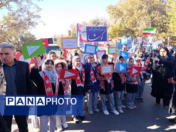 راهپیمایی ۱۳ آبان و روز دانش آموز در نیشابور 