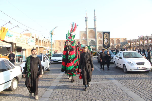 کاروان نمادین حضور امام رضا (ع) در یزد