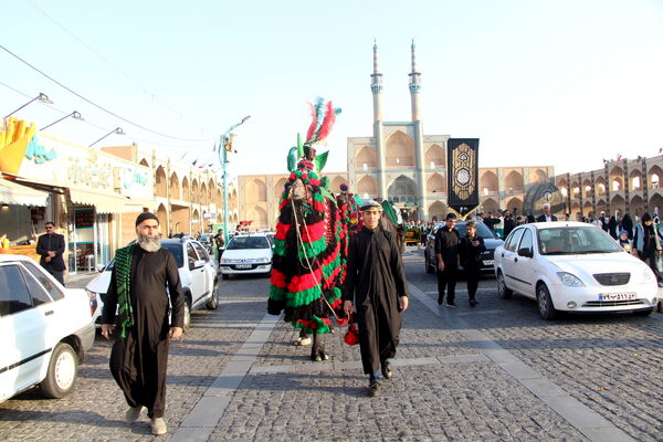 کاروان نمادین حضور امام رضا (ع) در یزد