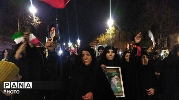 قاب هایی از حضورـ۳