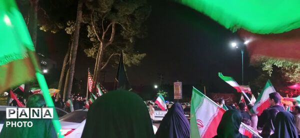 ۶۰ شب حضور مستمر؛ مردمی که قلبشان به عشق وطن می‌تپد